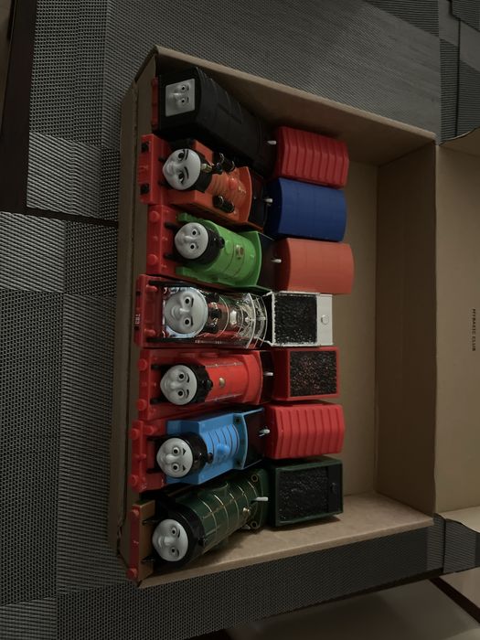 Lokomotywy / pociagi / ciuchcia Tomek i przyjaciele z wagonami