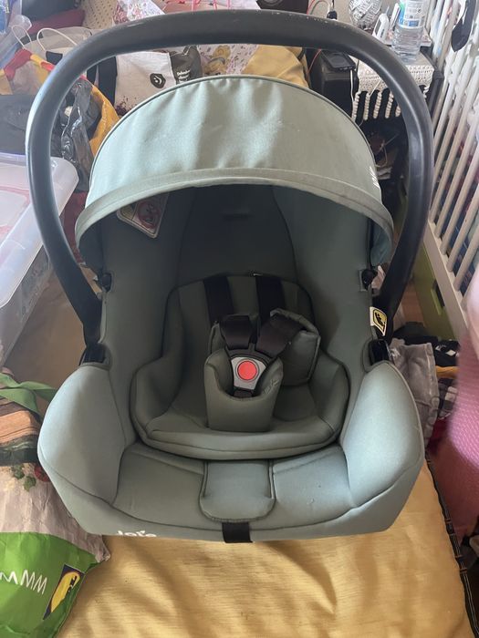 Carrinho trio da marca joie