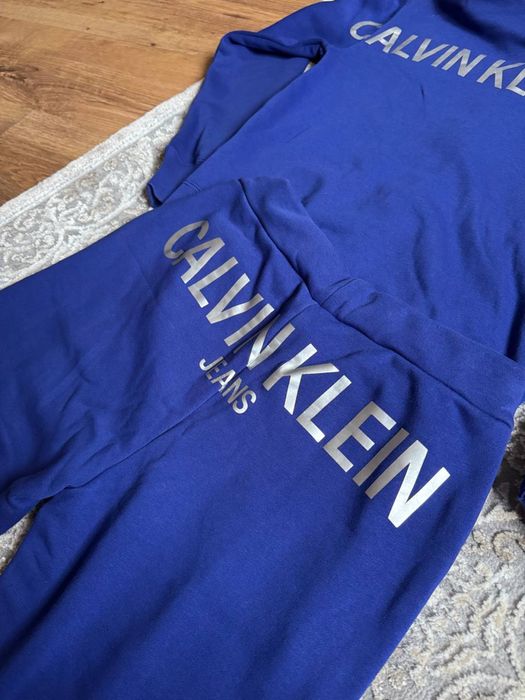 Костюм Calvin Klein Jeans розмір s