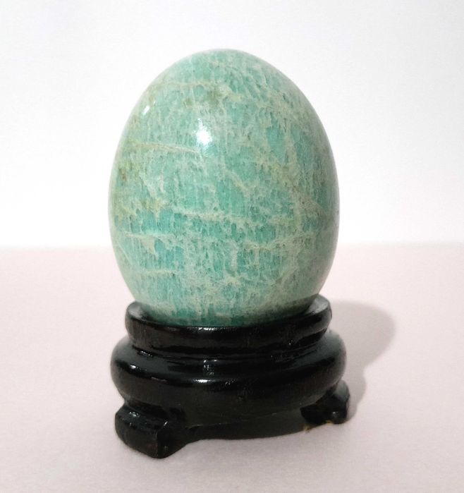 Ovo de pedra natural Amazonite (antigo) com suporte