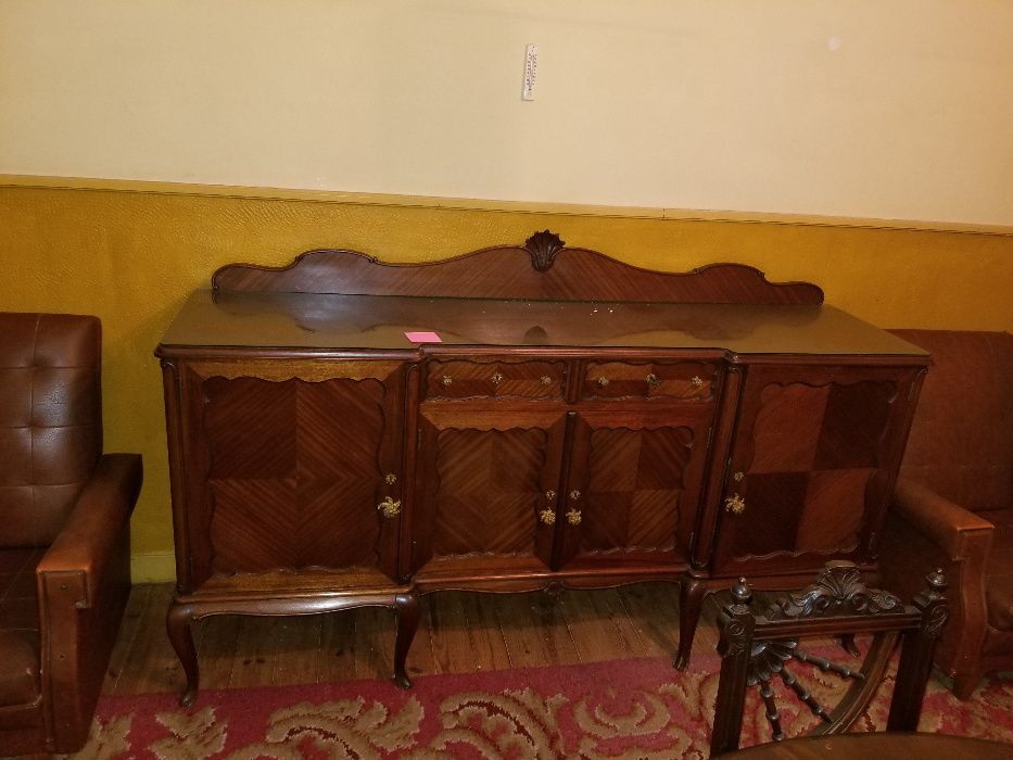 Aparador ou Sideboard Queen Anne