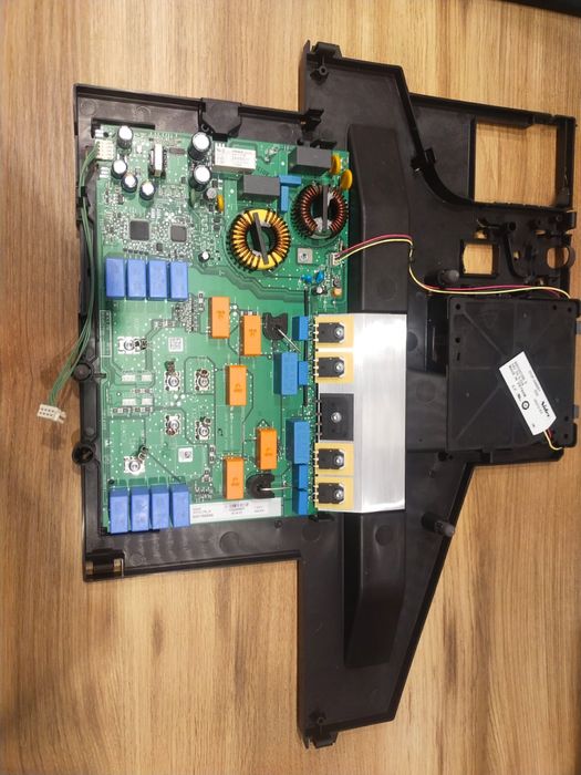 Moduł płyty indukcyjnej Bosch