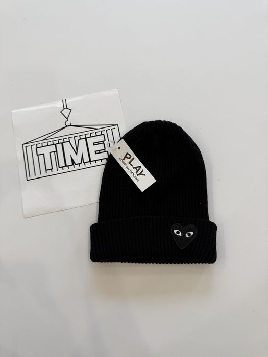 Play Comme des Garcons шапка / плей кдг з сердечком