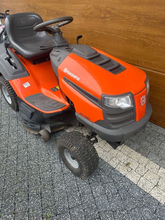 Kosiarka traktorek Husqvarna  90 Mth  2021 rok