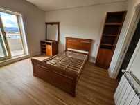 Cama casal + cómodas e espelho