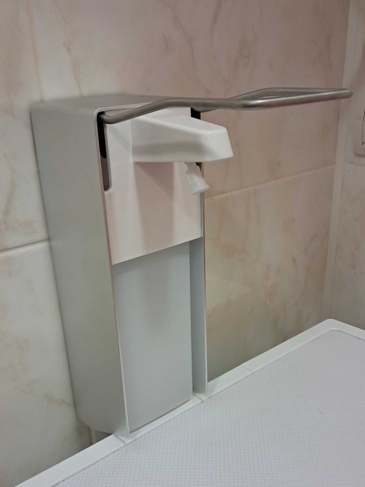 Ціна360грн.локтевой дозатор (диспенсер) для антисептика и жидкого мыла