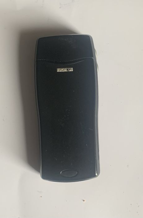 Telemóvel Nokia 8210