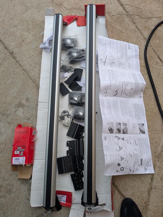 Barras de Tejadilho La Prealpina L1397  para Renault Zoe 2013–2019
