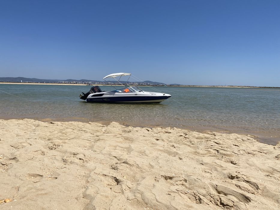 Barco Chaparral c/ motor fora de bordo, Proa Aberta 6 lugares