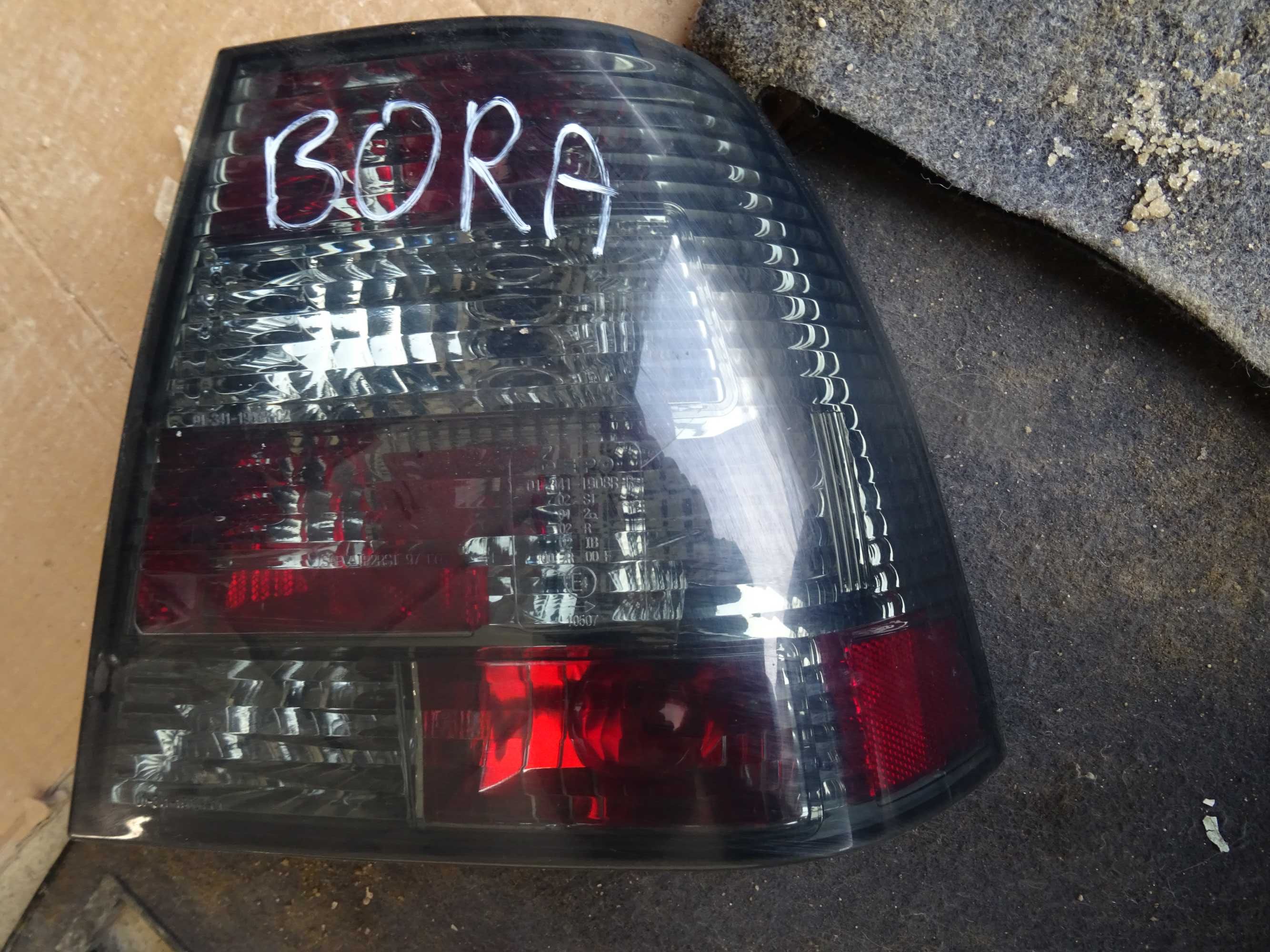 Lampa Prawa Tył Vw Bora Sedan