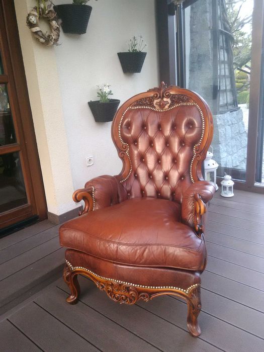Fotel Ludwik Rzeźbiony Skóra Antyk