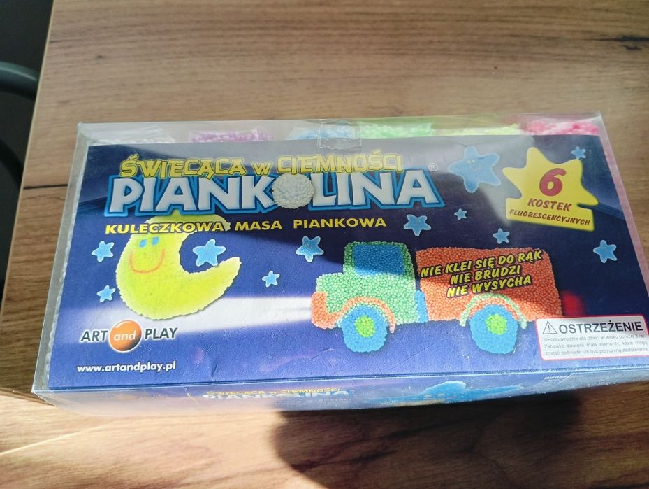 Piankolina świecąca w ciemności