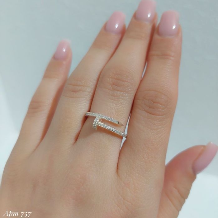 Продам срібну каблучку