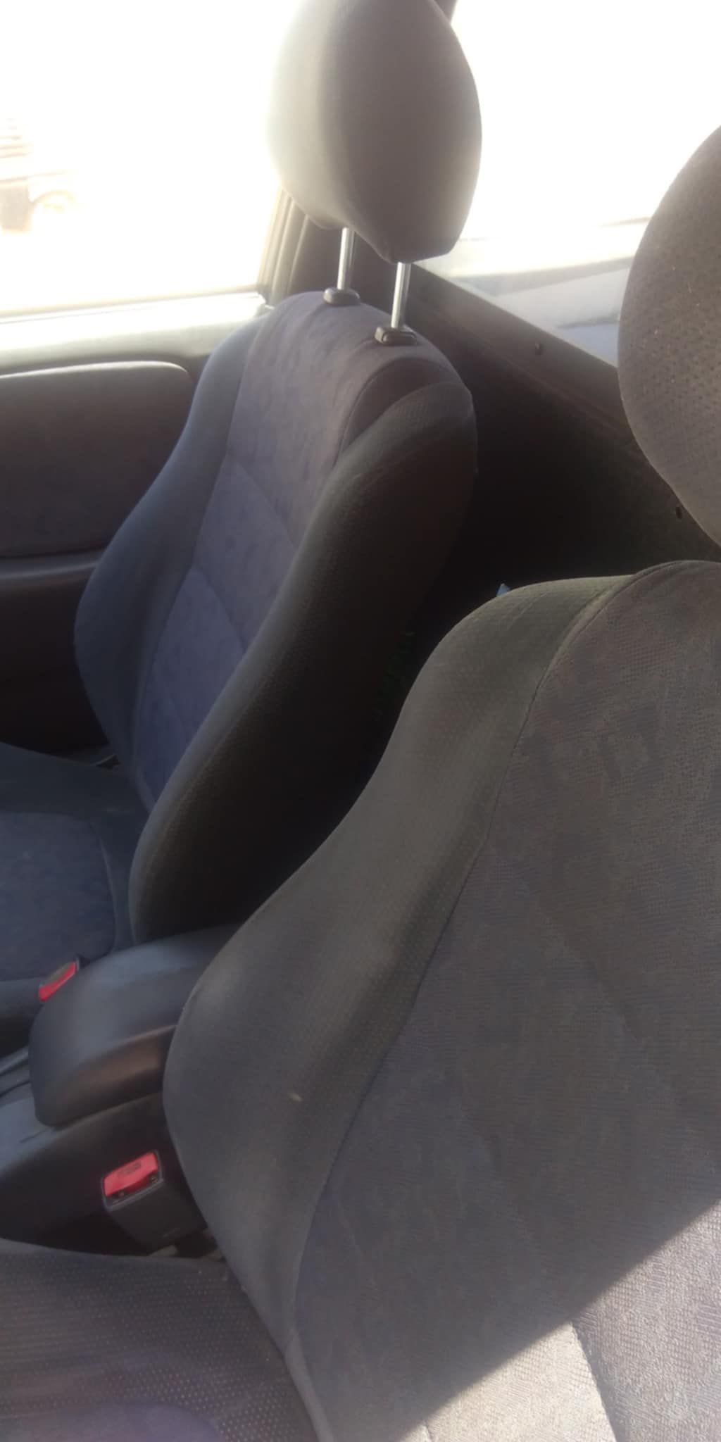 Toyota bem conservado