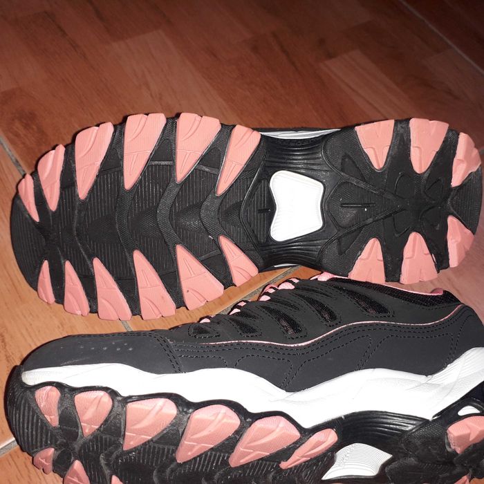 кроссовки scechers encora