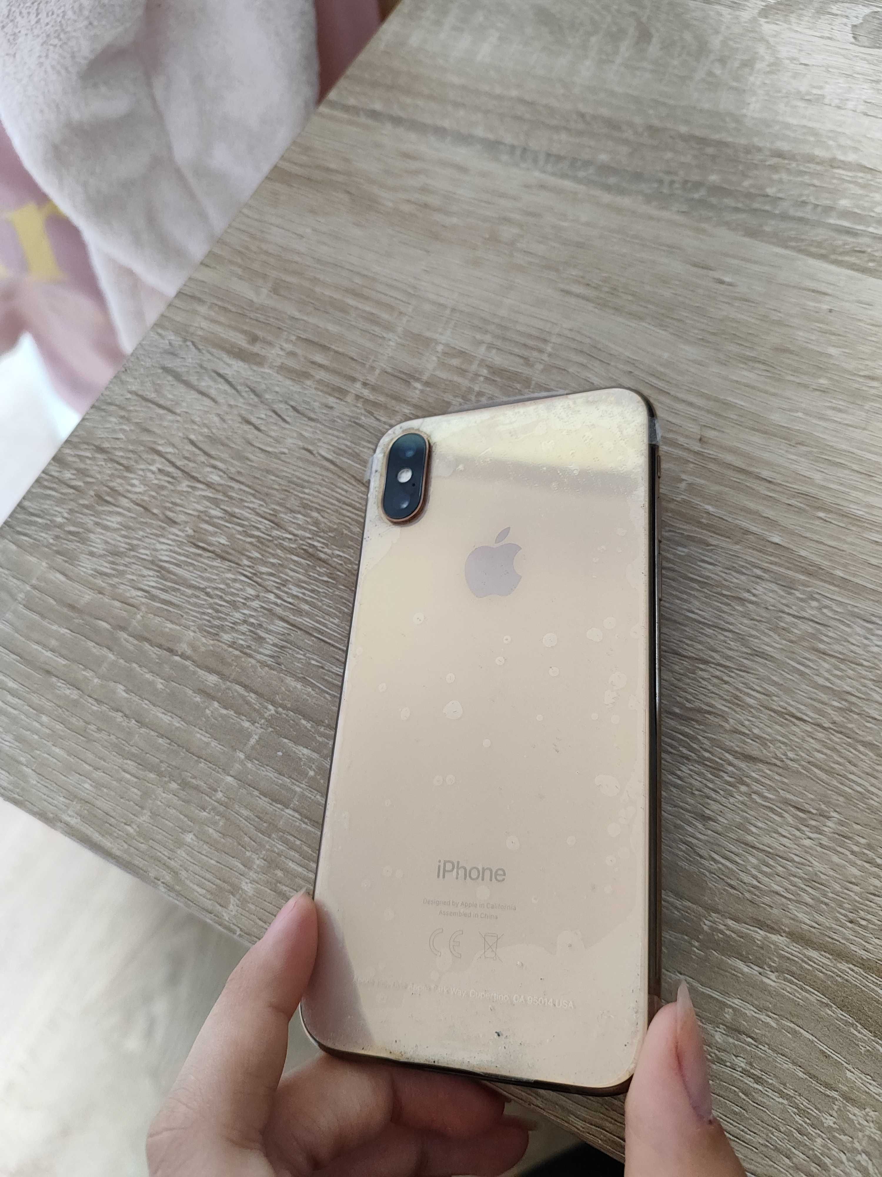 iPhone XS używany