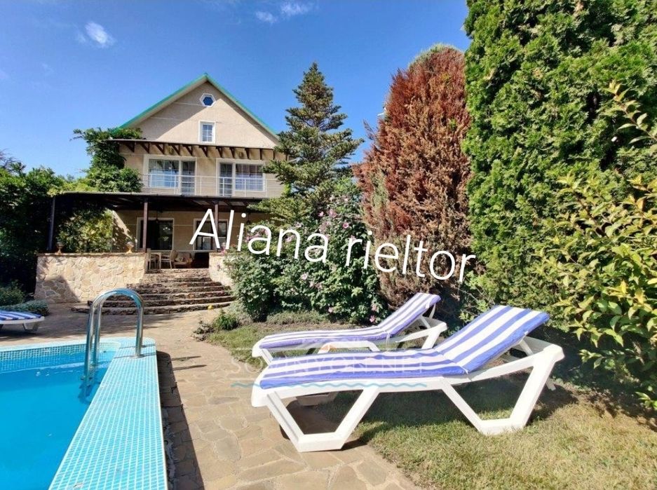 Сдам  дом с баней Совиньон 1 до лета