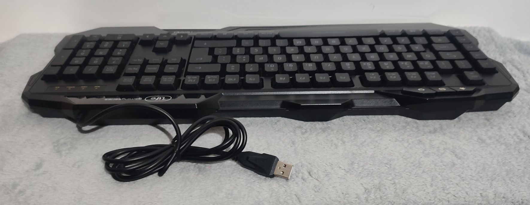Teclado Gaming GKB Raider
