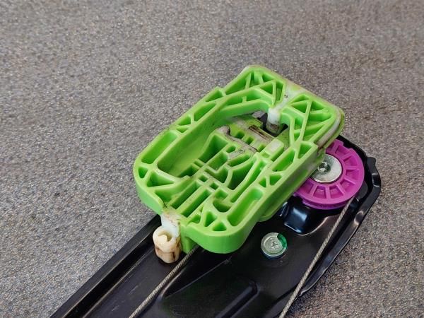 Elevador vidros trás direito VOLKSWAGEN Golf VIII (CD1)