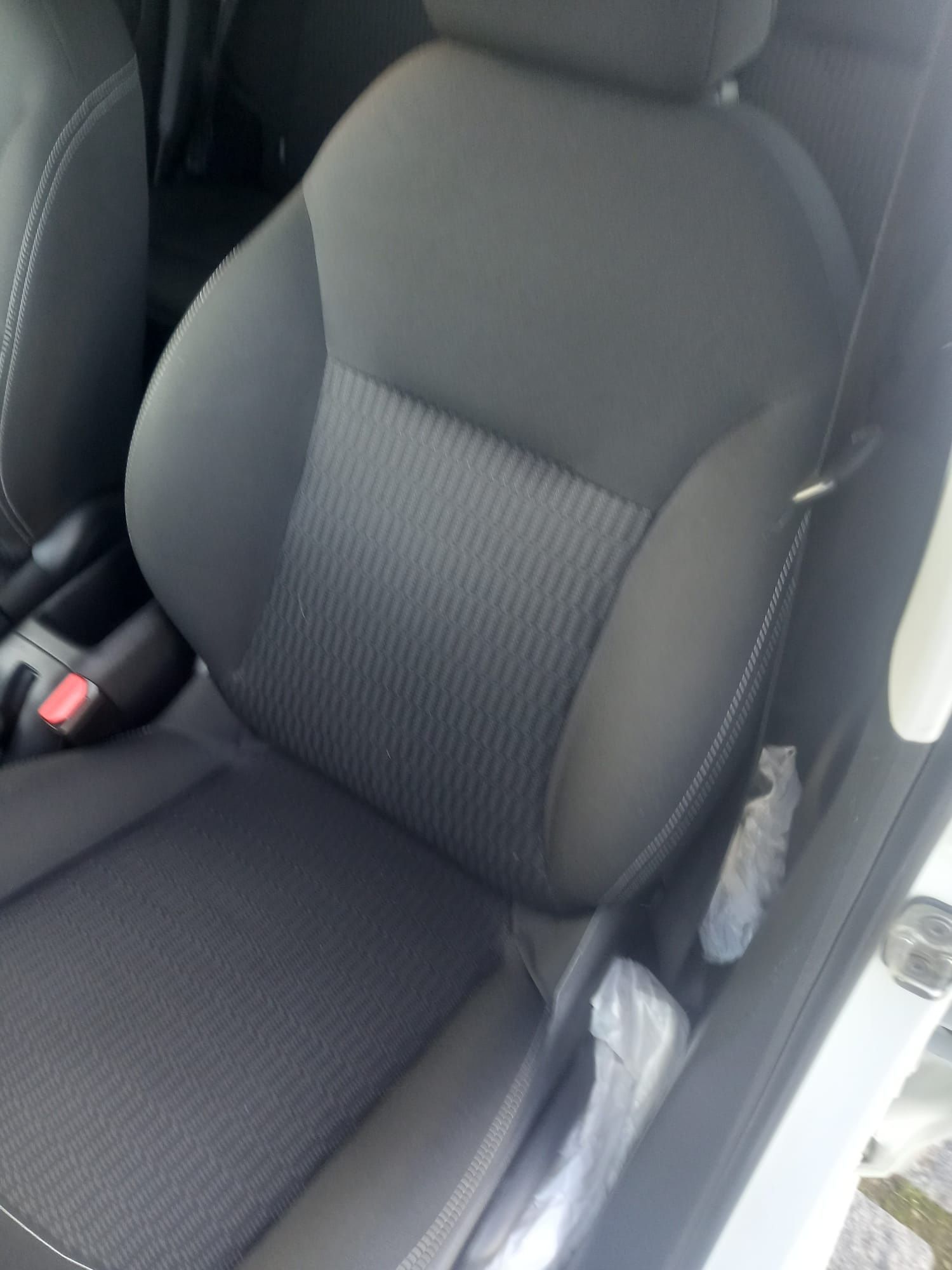 Peugeot 208 1.6 Hdi