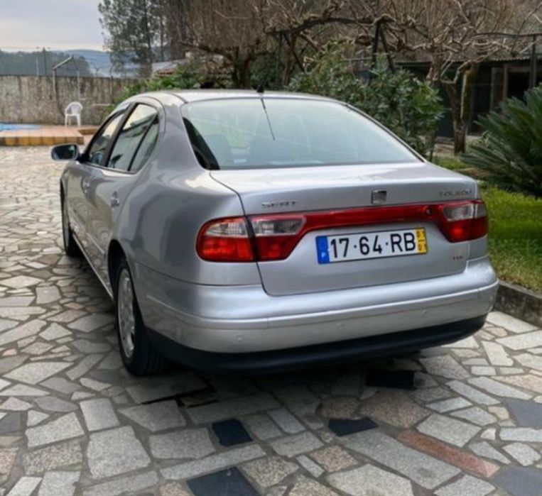 Seat Toledo 1.9 TDI com 110cv de 2001 - Mecânica muito boa