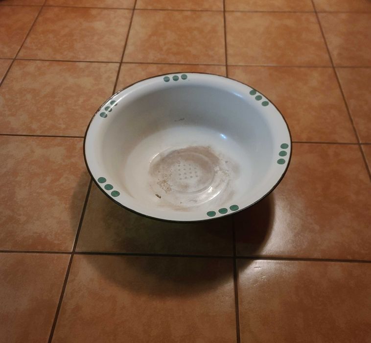 Миска господарська 10 літрів емальована сталь