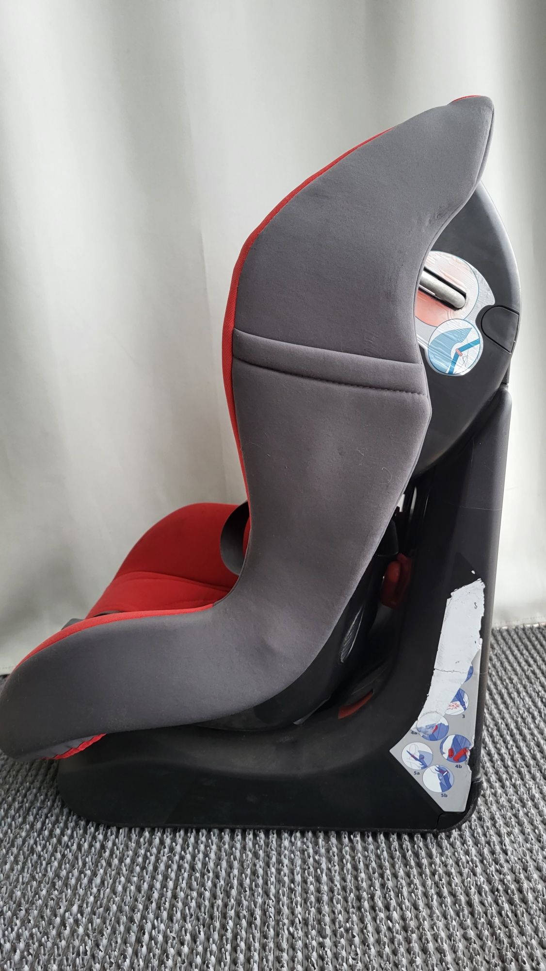 Автокрісло Chicco, 9-18 кг