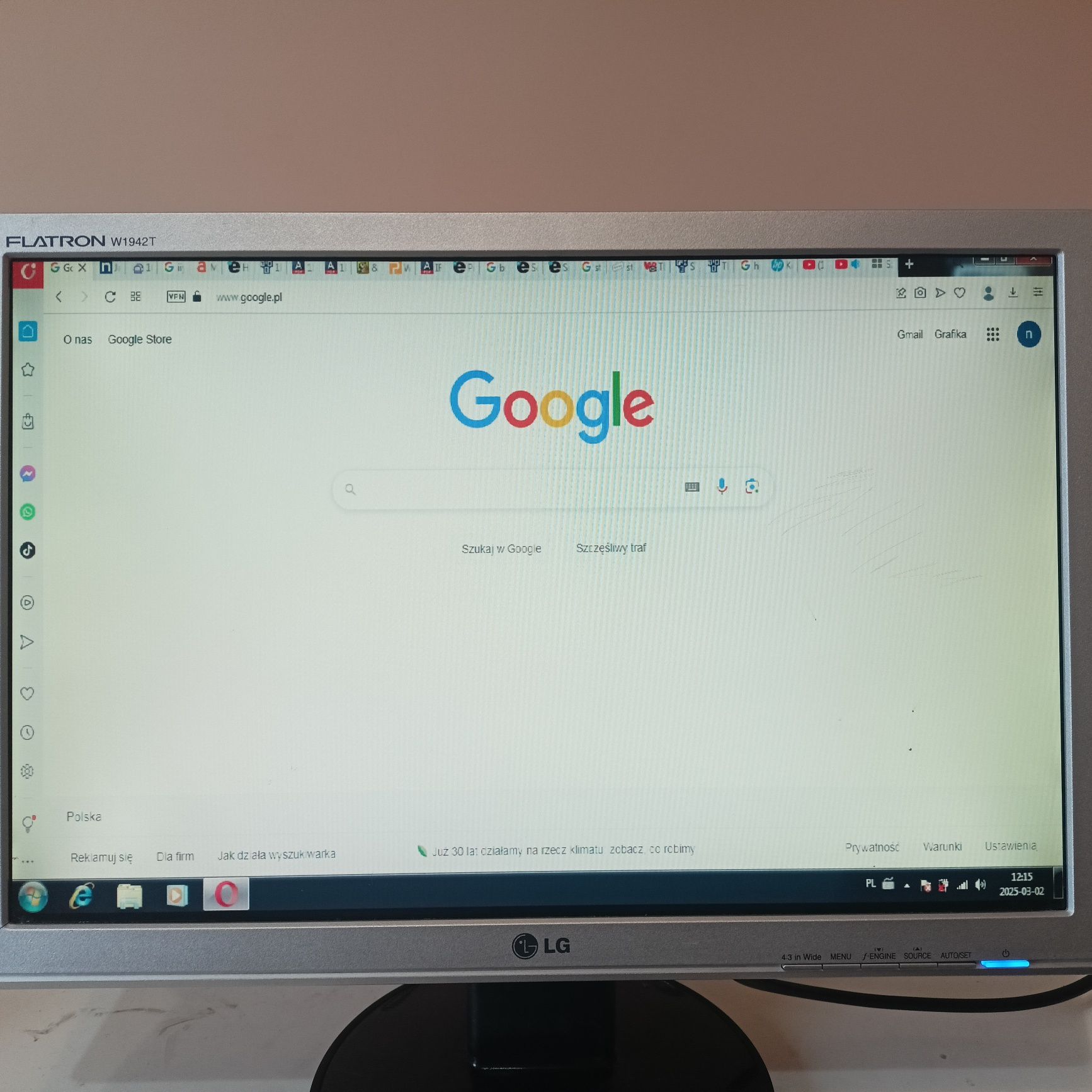 LG Flatron W1942T