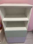 Regal bialy Ikea Smastad z 2 szufladami