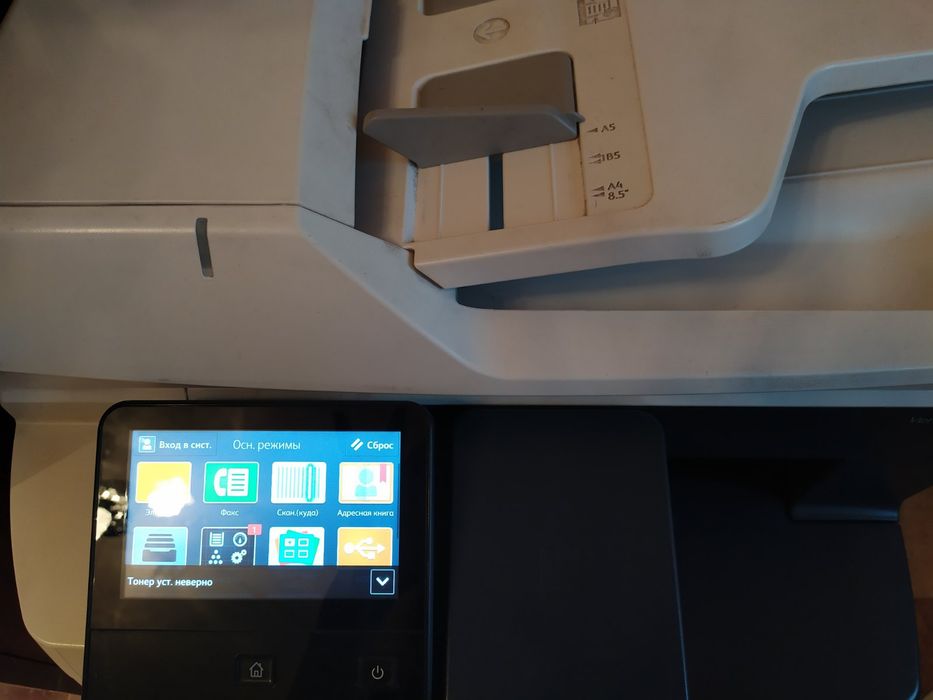 Продам МФУ принтер Xerox Versalink B405DN