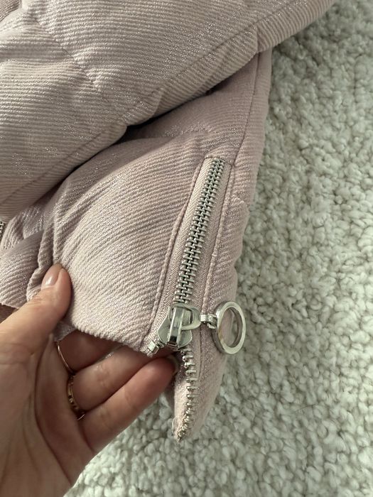 Жіноча зимова куртка S