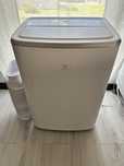 Klimatyzator przenośny Electrolux EXP34U339CU
