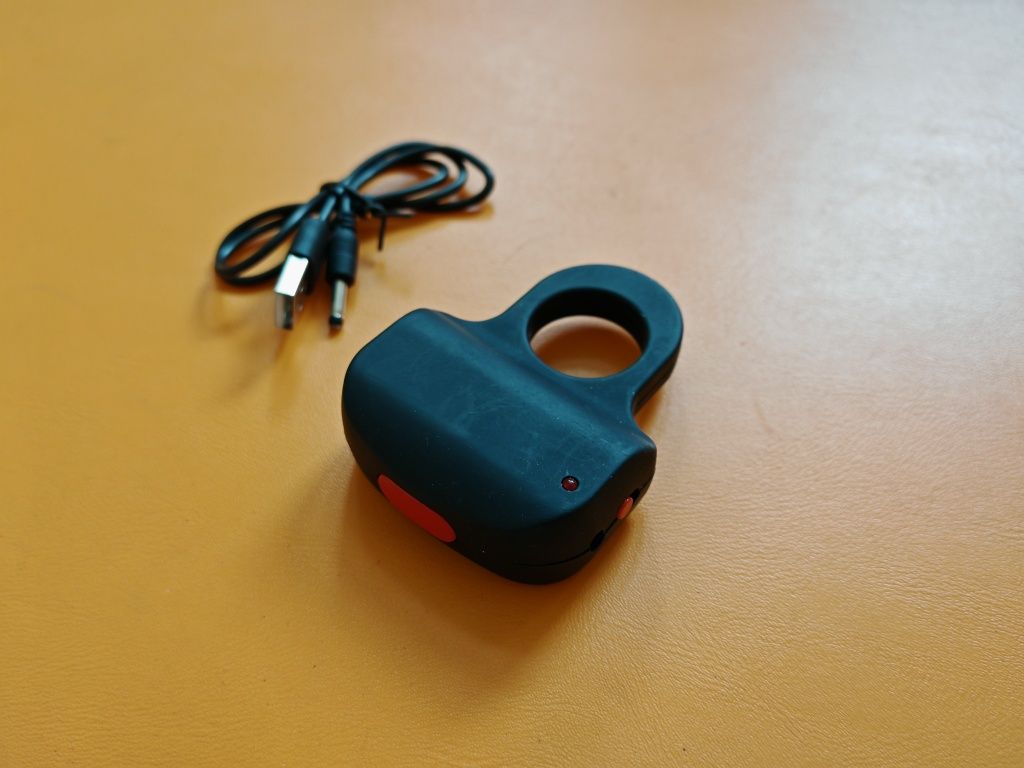 Stun Ring Paralizator - Pierścień Samoobronyy