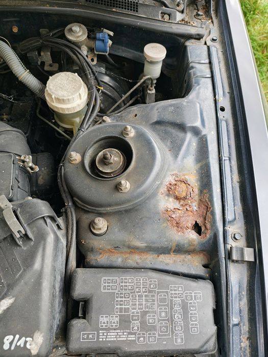 Mitsubishi Avance 2.5 manual części silnik pół oś skóra fotele drzwi