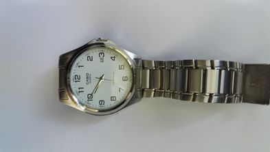 Mniej=CASIO ZEGAREK Analog, data, bransoleta. SPRZEDAM :