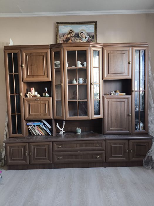 Стінка для вітальні