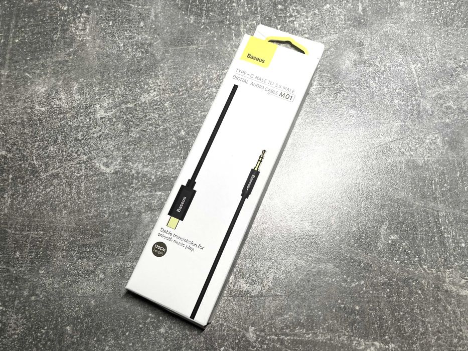 Перехідник Baseus АУКС Кабель AUX Iphone 17 Pro max Шнур в авто Айфон