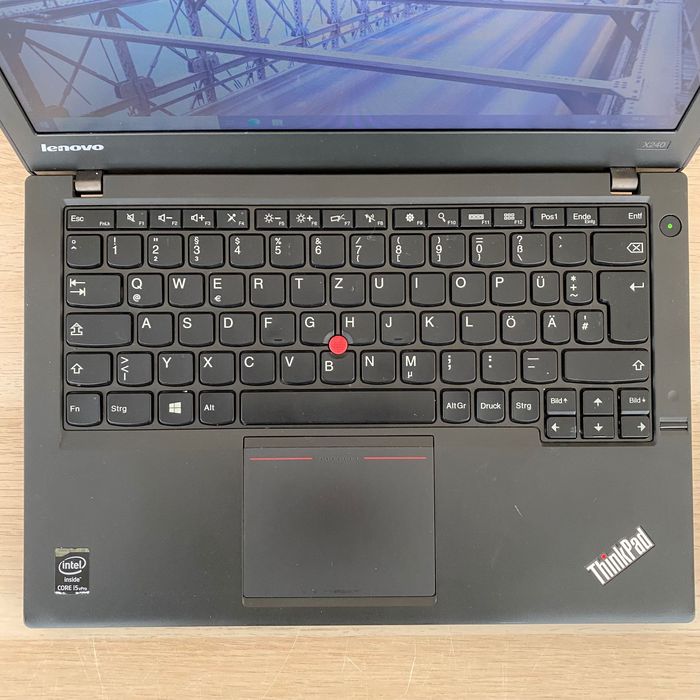 Computador portátil Lenovo Thinkpad X240 i5 8/240gb 12.5" c/carregador