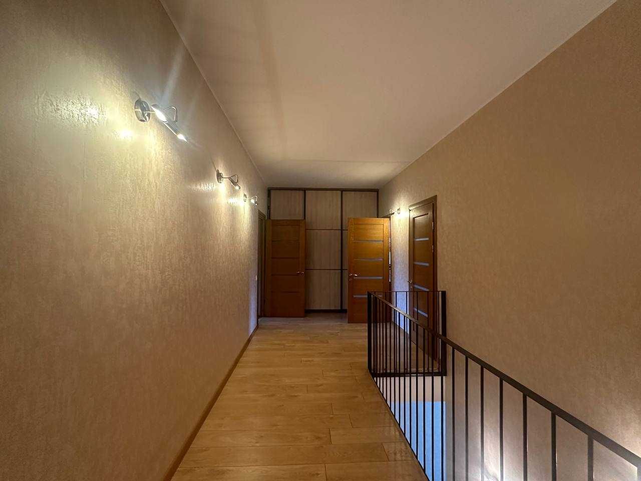 Продаж дворівневої 4к квартири 229м2. Центр. Держ.програми-ТАК. ID:568