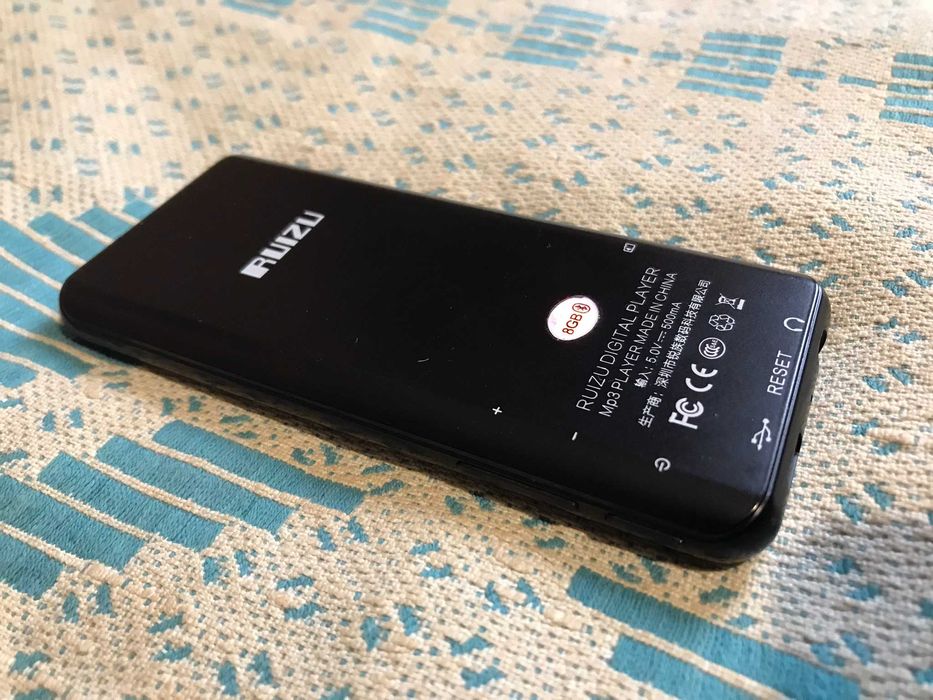 MP3/Hi-Fi плеєр Ruizu D25. 8 Gb. Bluetooth. Добрий стан.