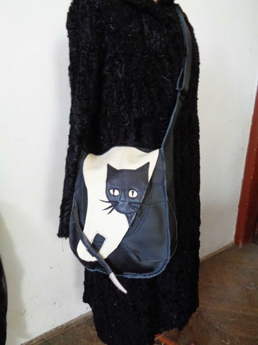 Artystyczna torebka skórzana z kotem. Handmade