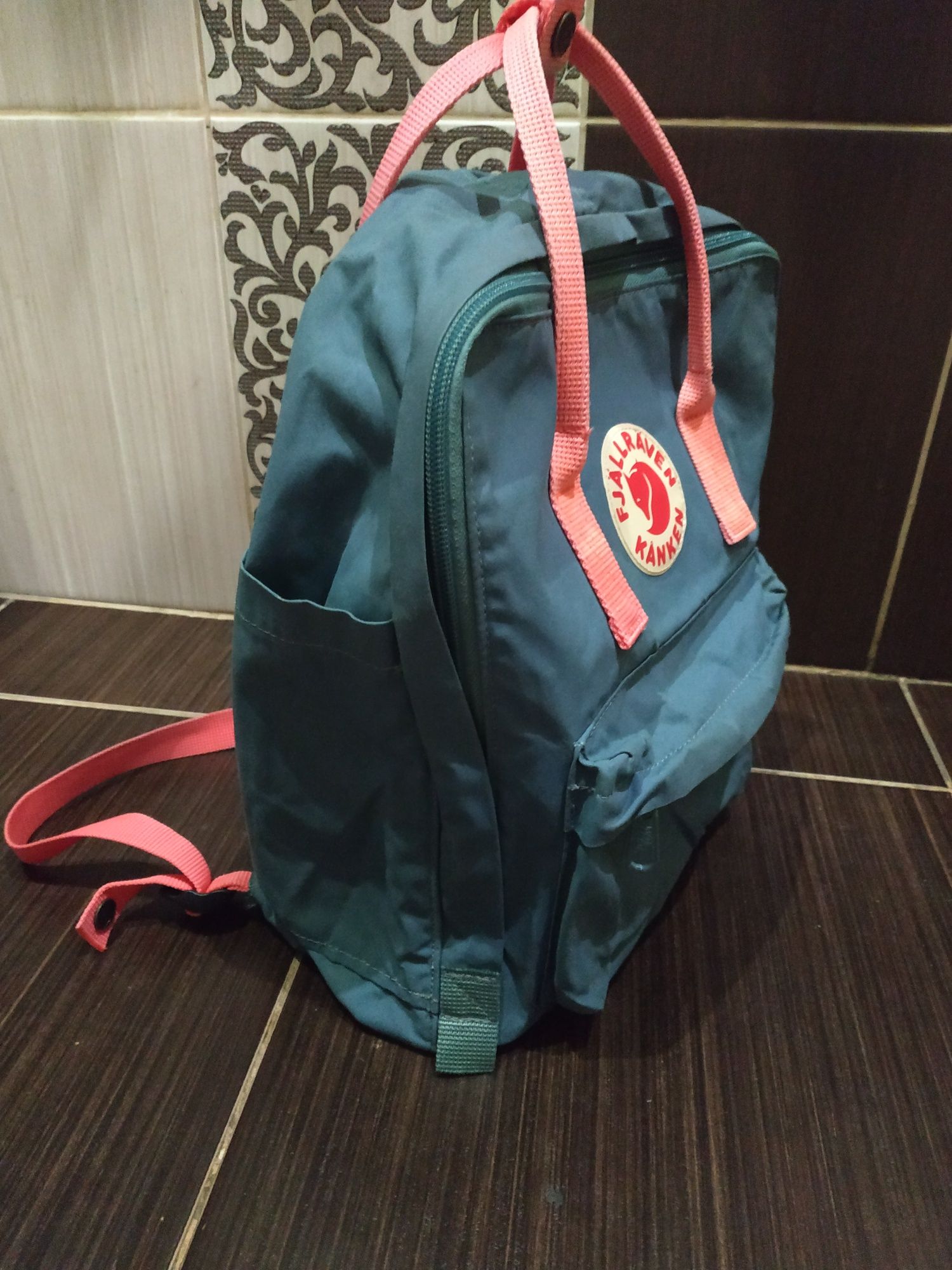 Мужской, женский Рюкзак,портфель fjallraven kanken laptop 13 originals