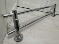 Wieszak łazienkowy na ręczniki metalowy podwójny reling 70cm chrom