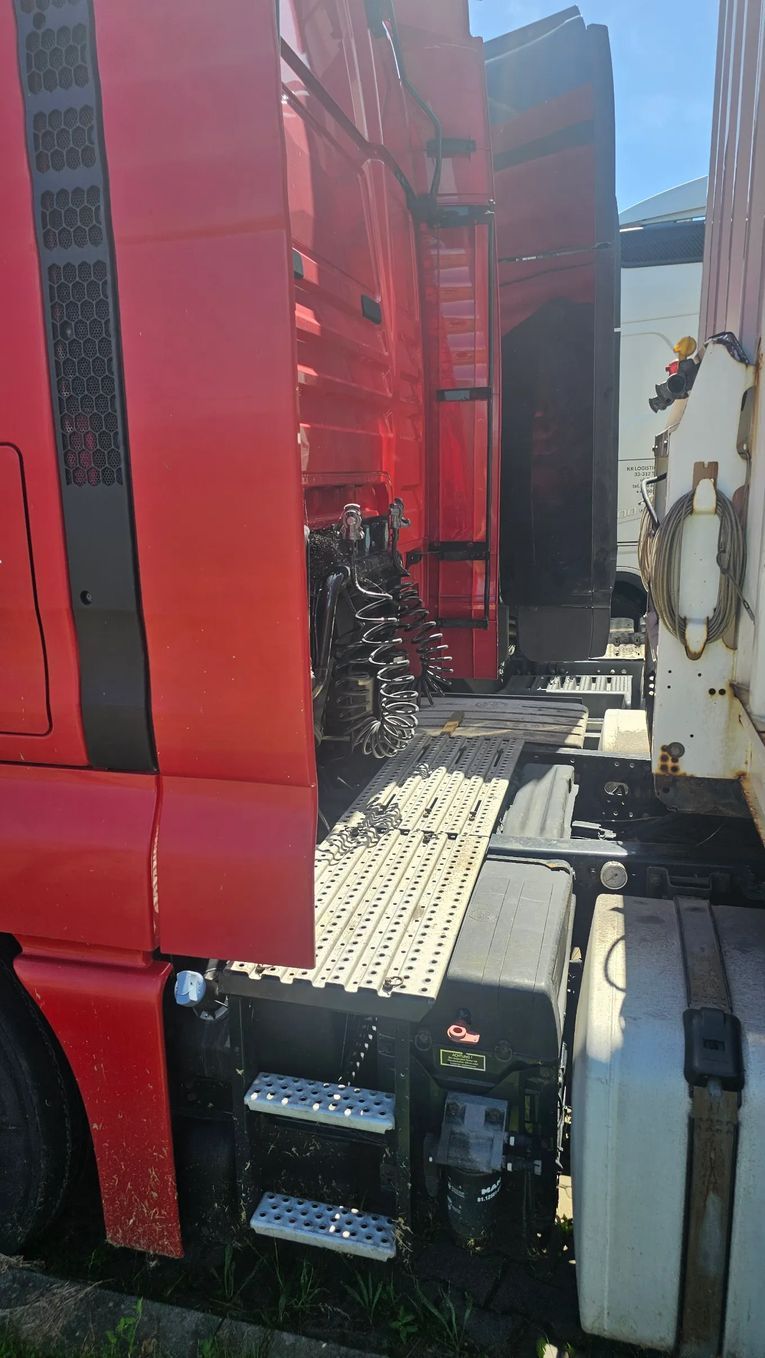 MAN TGX 18.500  Pierwszy właściciel, pojazd uszkodzony