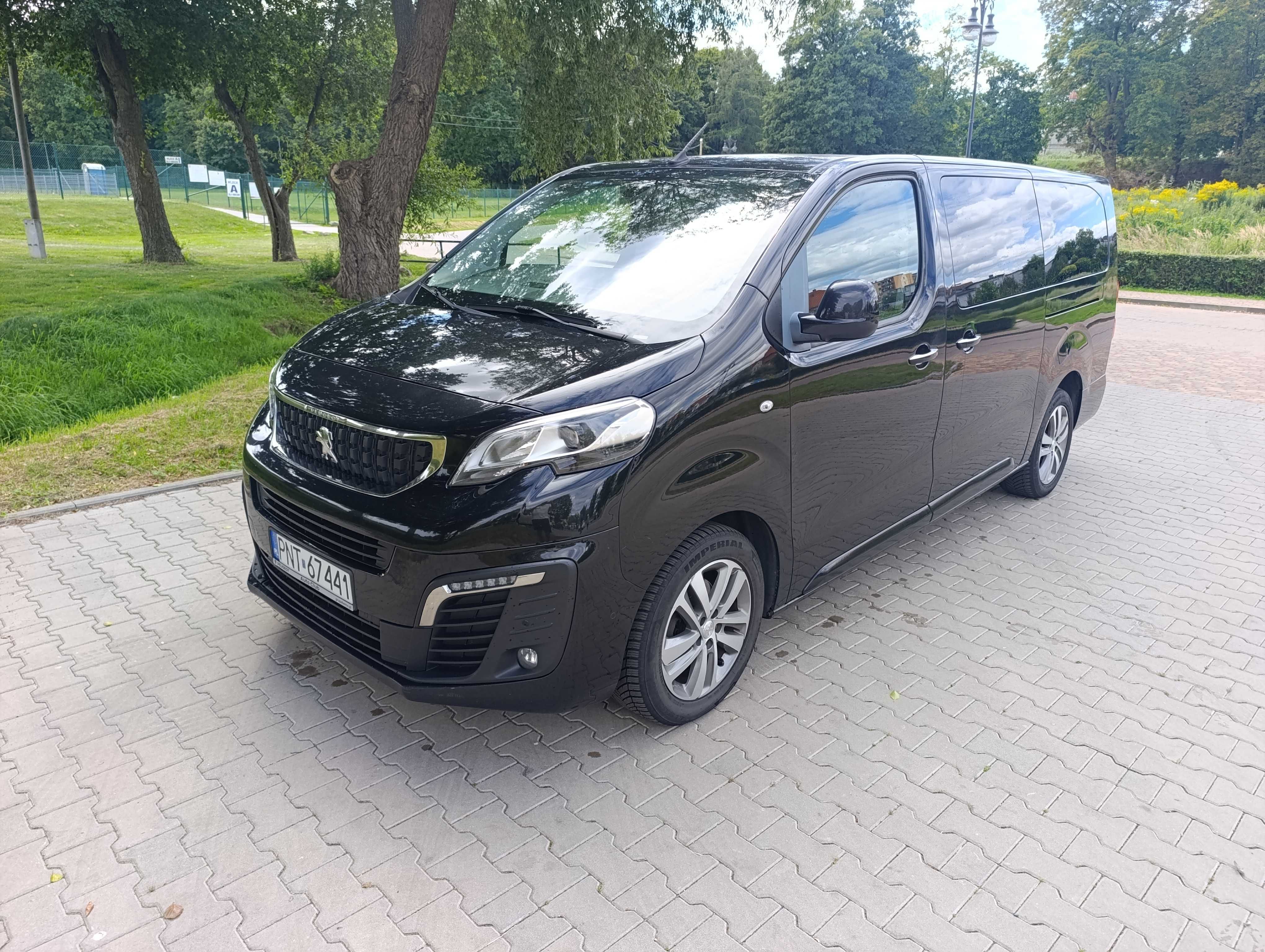 Peugeot Traveller BUSINESS VIP LONG AUTOMAT 6 OS. 2019r. 180KM FV23%