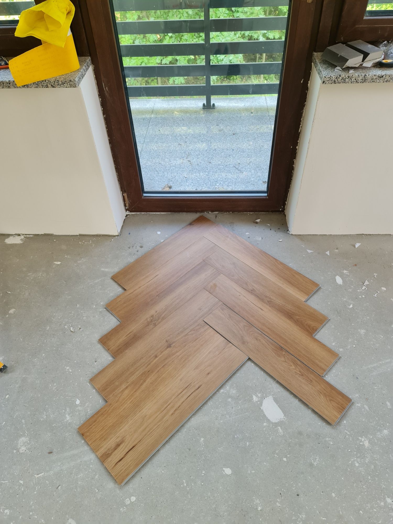 Panele winylowe VINYLTECHLAB Lancaster Hickory Royal Castle 58m2