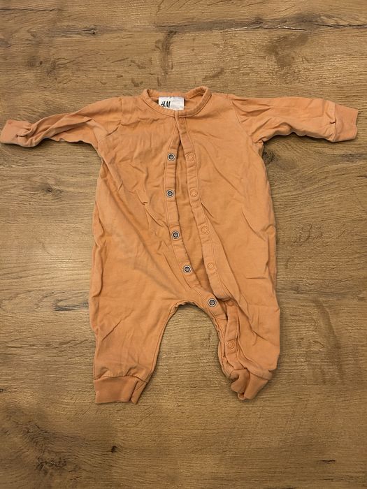 Pajacyk H&M - pomarańczowy, rozmiar 56