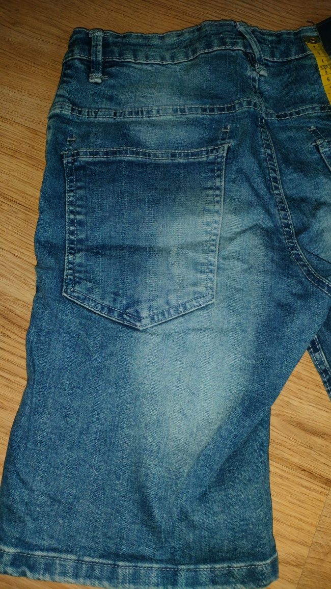 Spodenki jeansowe Reserved 158