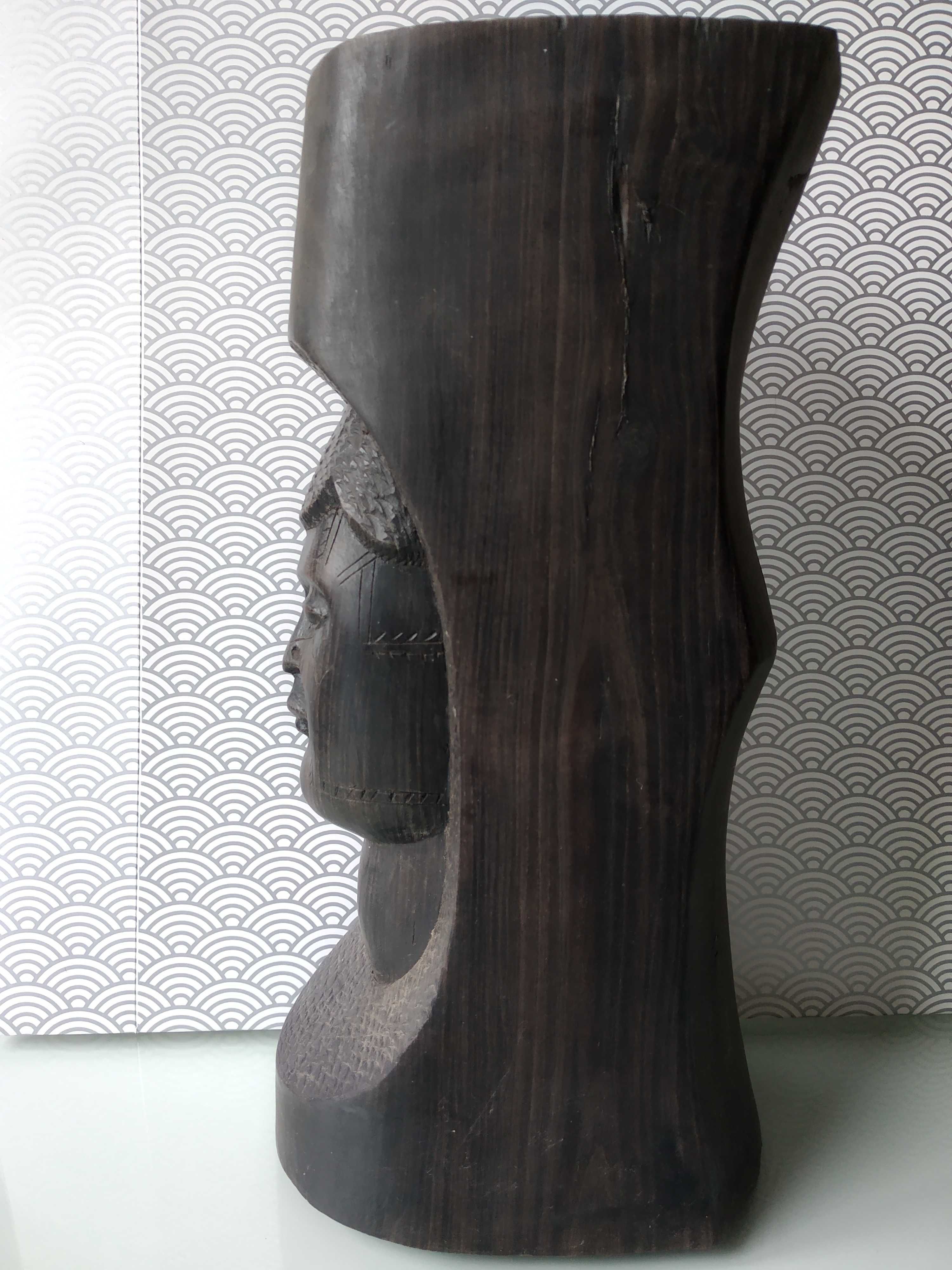 Escultura ANTIGA africana em madeira