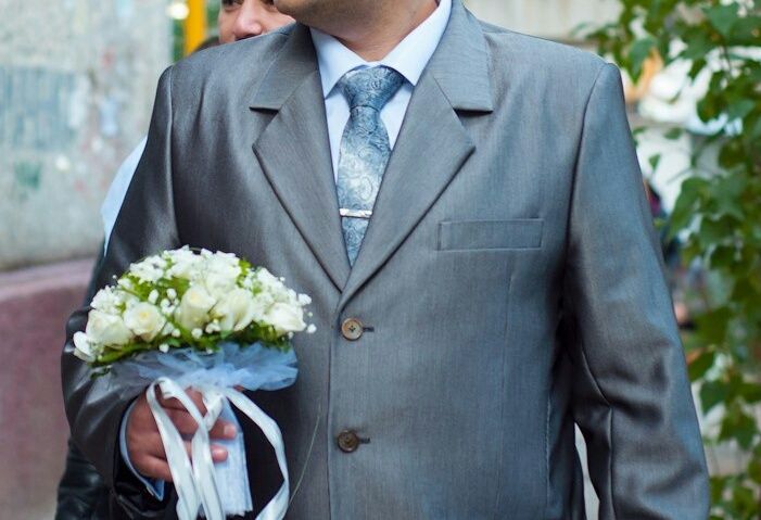 Мужской костюм на свадьбу или выпускной